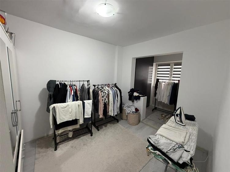 Apartament 4 camere, 82mp, zona Centrala - Pompieri, etaj 3 din 4 - 2