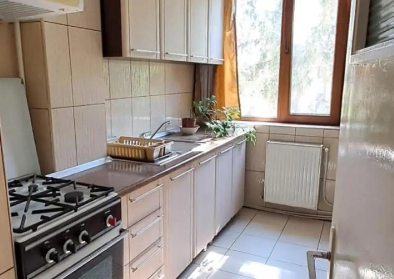 Apartament 2 camere, Calea Bucure?ti, etaj 2/4, 2 balcoane - 1