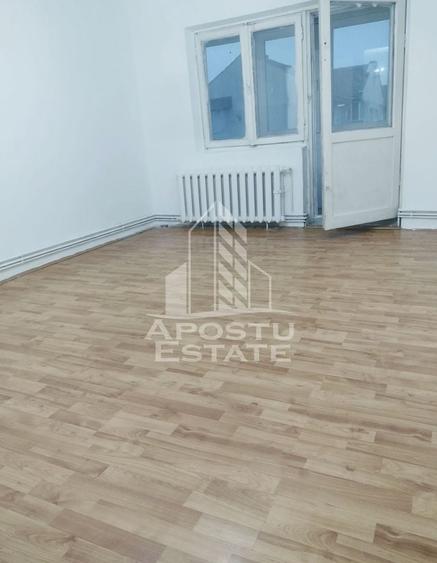 Apartament cu 3 camere decomandat în Dorobanților
