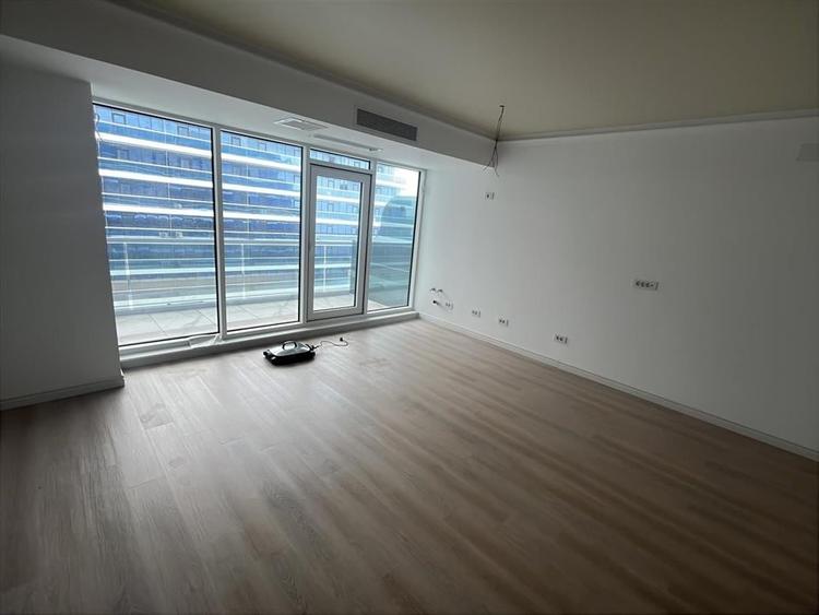 Studio dublu cu vedere la mare, etaj 8  White Titanic, Mamaia Nord, mobilat com - 7