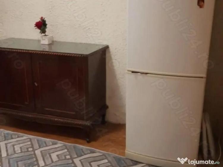 Vitan mall etaj 8 decomandat - 1