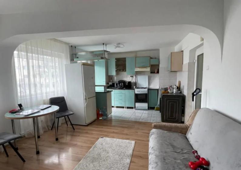 Apartament 2 camere, situat in zona Casa de Cultura - 10