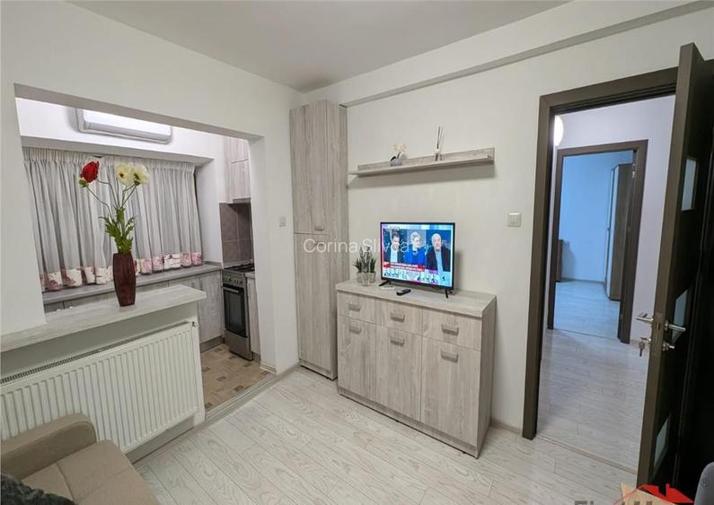 Apartament 2 camere transformat in 3, et 3 cu acoperis, zona Apartament 2 camere transformat in 3, et 3 cu acoperis, zona