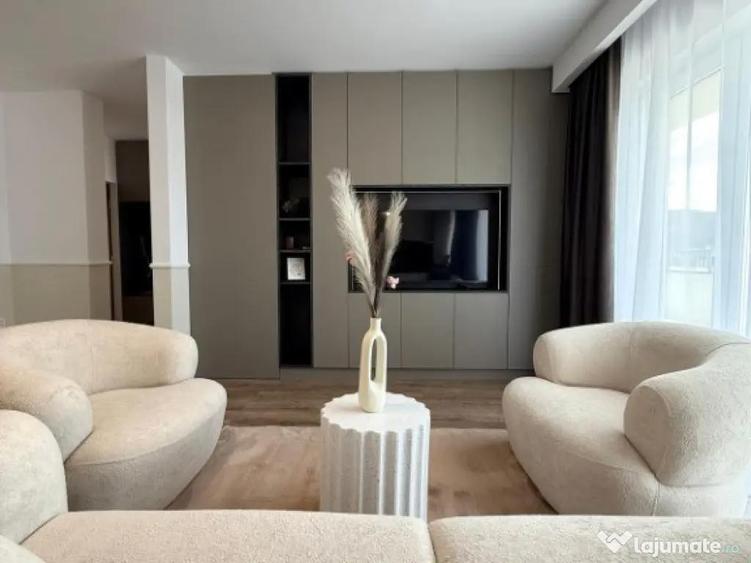 Penthouse 3 camere la Cheie, str. Eroilor, Floresti - 1