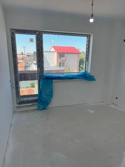 Apartament două camere decomandat nou/ sector 1/ metrou 1 Mai - 4