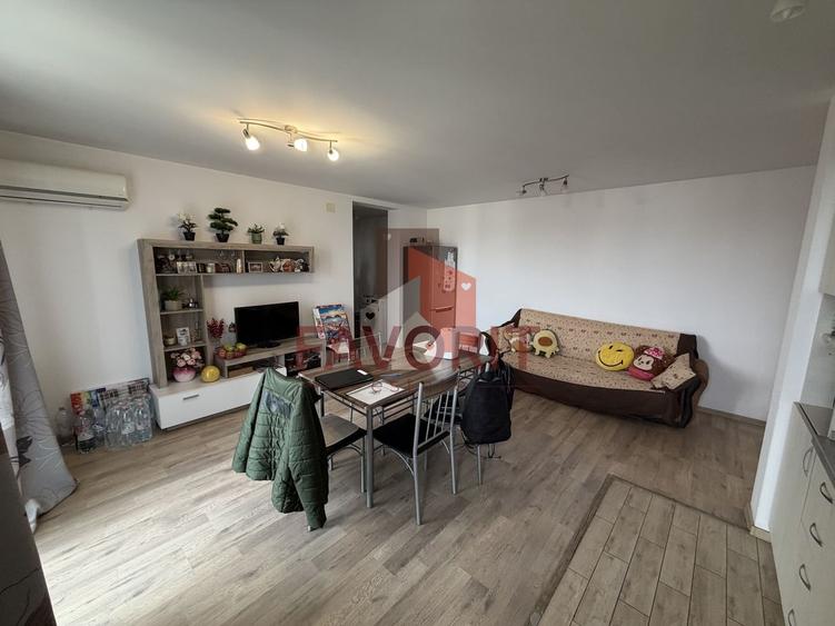 Spatios. Mobilat si utilat. Pozitie excelenta. - 4