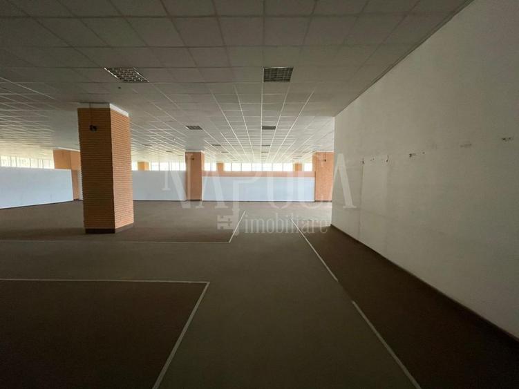 Spațiu comercial, de 1,553 mp, în Central