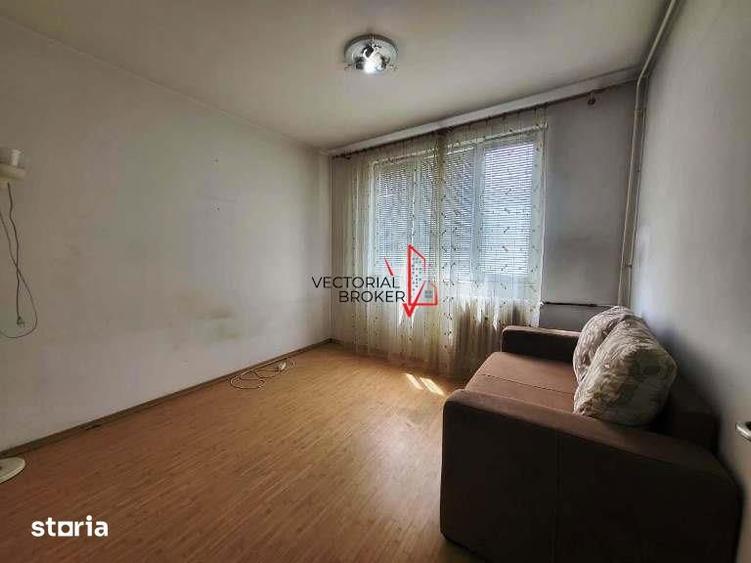 APARTAMENT 3 CAMERE DECOMANDAT OZANA METROU - 11