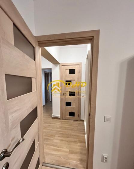 Doua camere decomandat,zona Pacurari Posta,la bulevard,lift,CT - 3