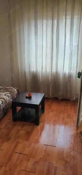 vand garsoniera 18.22m fara imbunata?iri parter din 10 mobilata modest pret 35 000 euro discutabil - 2