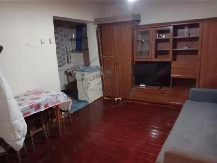 Garsoniera etaj 3 de Inchiriat - 1