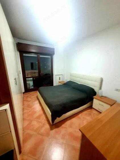 Apartament cu 2 camere, de vanzare decomandat, in zona Drumul Taberei aproape de metrou - 1