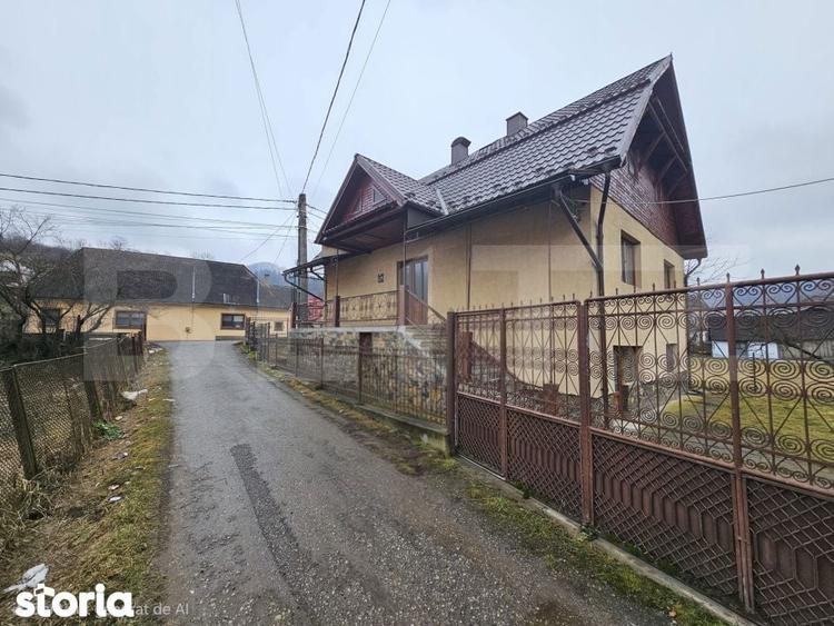 Casa spatioasa cu priveliste spre munte, in Gura Rosiei Rosia Mont - 16