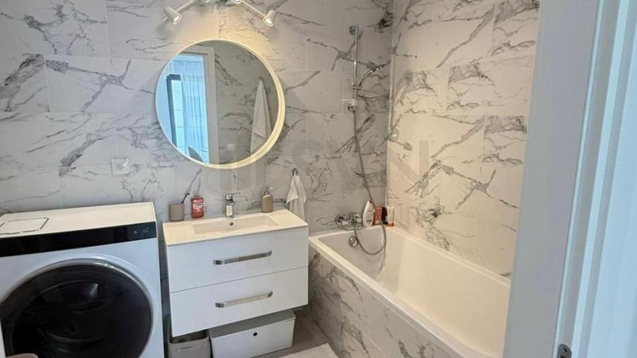 Apartament cu 3 camere decomandat în Băneasa