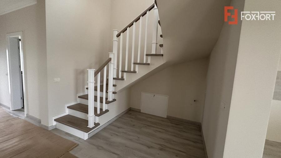 Duplex cu 5 camere despartit prin garaj, zona Giroc - 9