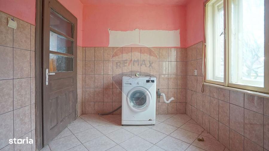 Casa + teren de vanzare comision 0% - 11