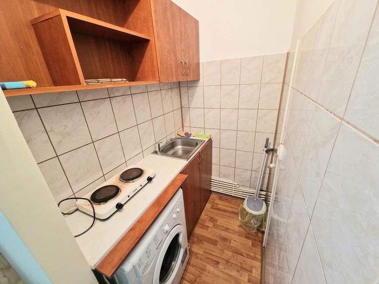 Inchiriez 1 camera tiglina 1 - 1