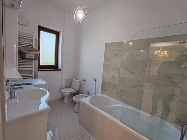 Apartament cu 2 camere nedecomandat în Complex Studențesc