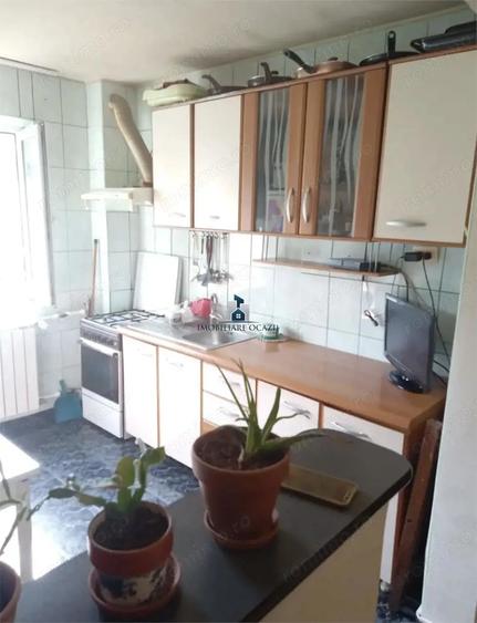Vanzare Apartament 3 Camere Semidecomandat Berceni-Al.Ciceu - 10