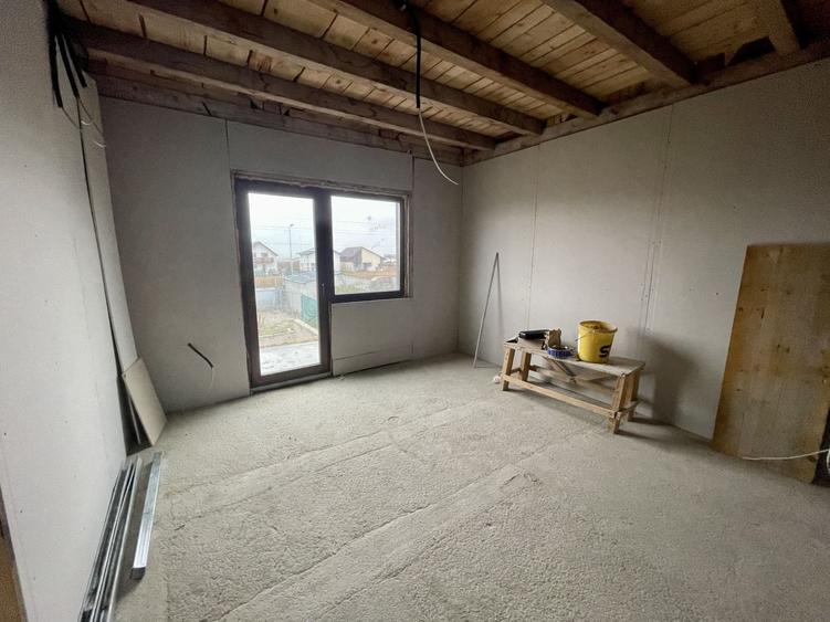 Pensiune cu piscina in constructie - 9