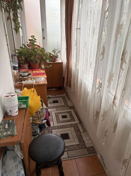 Vand apartament 2 camere 43 m , zona Florilor , parter. - 1