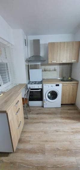 Garsoniera semidecomandata, etaj 1/4,Podul Electro, zona Lapus. - 1