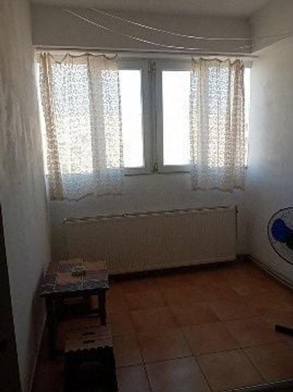 Inchiriez garsoniera - 3