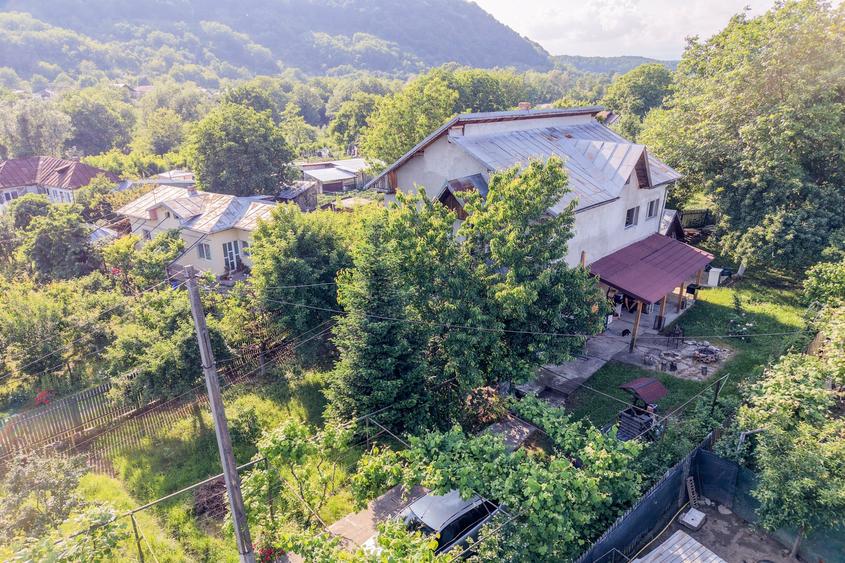 Casă individuală cu 5 camere cu Teren 850 Mp în Făgetu