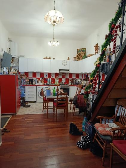 Casă de vânzare – 75 mp – 3 camere  – zona centrală - 8