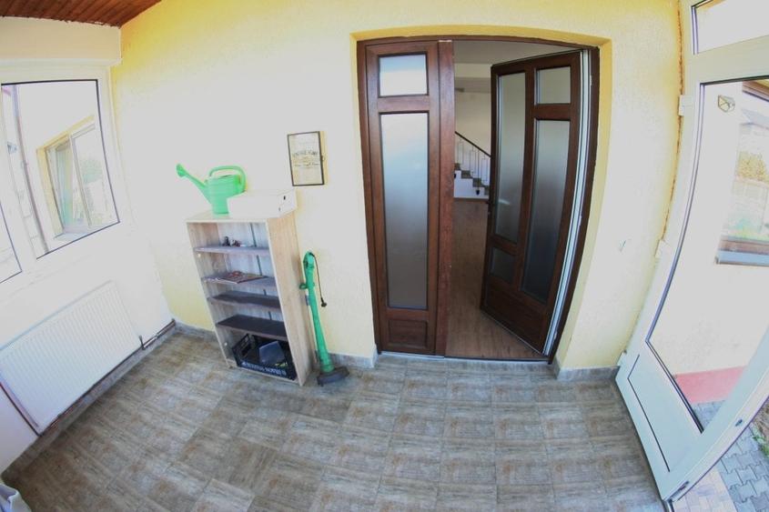 Casa mobilata si utilata la strada asfaltata cu acces usor - 12