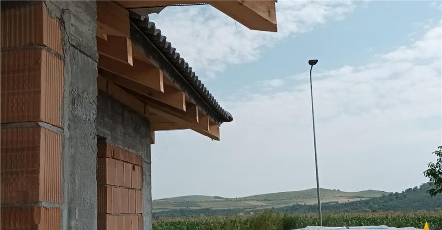 Casa la 15 minute de Brasov, DJ 112A, la rosu sau finalizata - 11