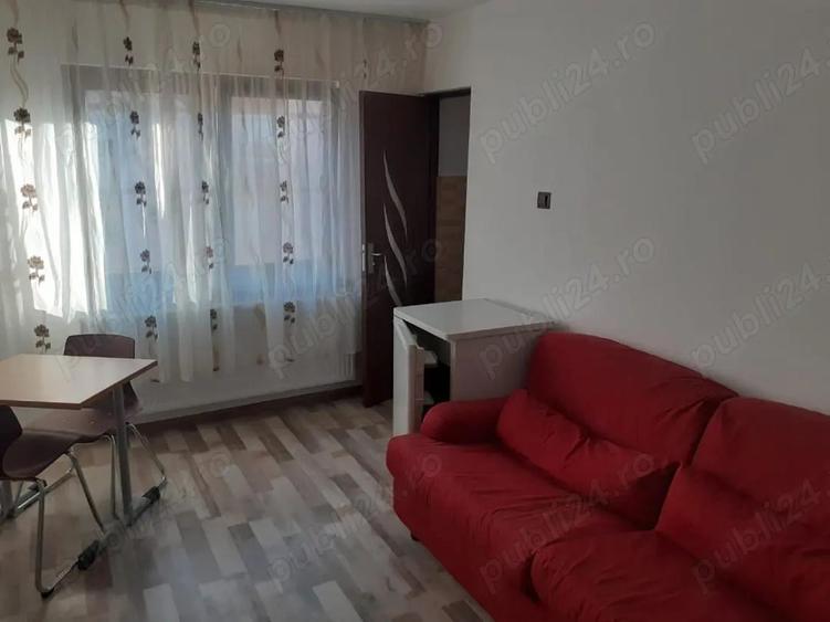Ofer spre inchiriere apartament Resita - 1