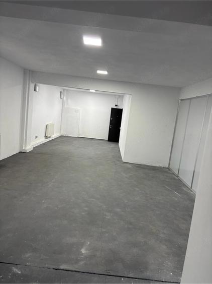 Spațiu comercial, de 70 mp, în Decebal
