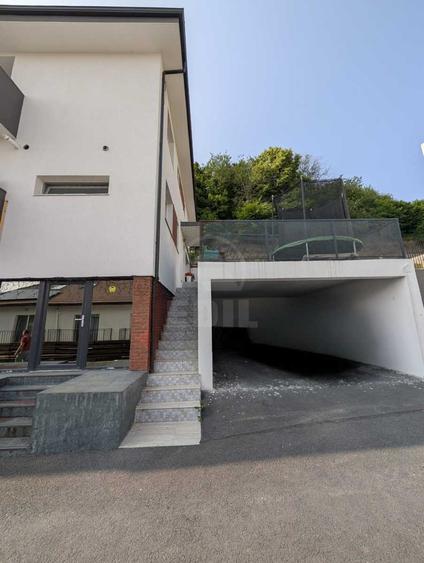 Casă tip duplex cu 5 camere, 170 mp utili, complet mobilată – zonă Teilor - 17