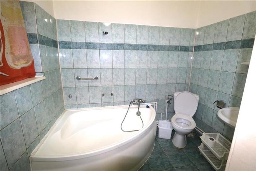 Apartament 3 camere  , centrala proprie , Central - 9