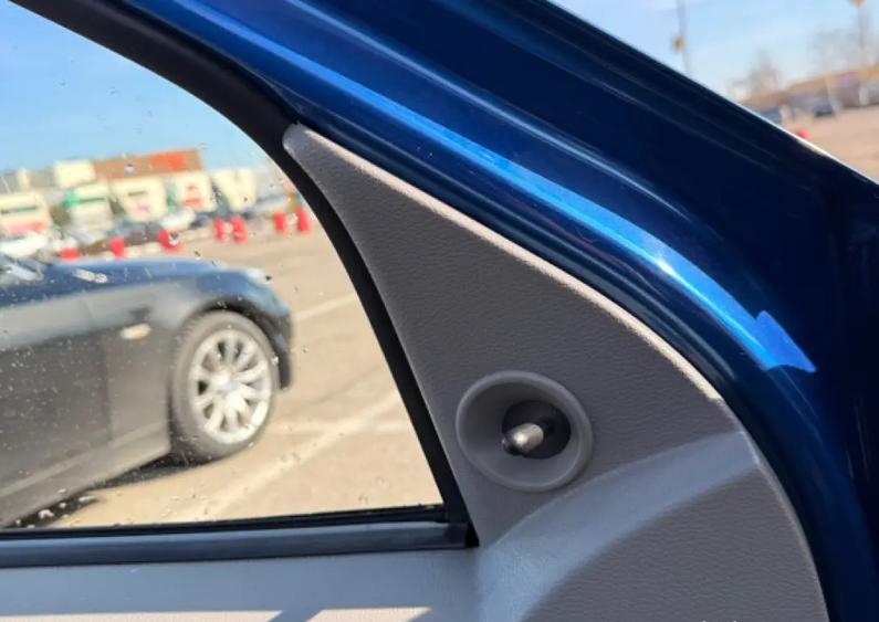 teren intravilan de vanzare. - 2