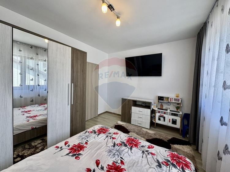Apartament cu 2 camere decomandat, mobilat în Central