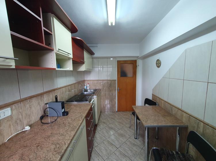 Bd. Victoriei, 2 camere, etaj 1, 130000 euro - 10