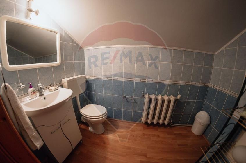 Casa / Vila in zona Gura Humorului - 2