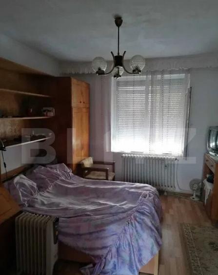 Casa de vanzare, 6 camere, 140 mp, zona 14 Mai - 5