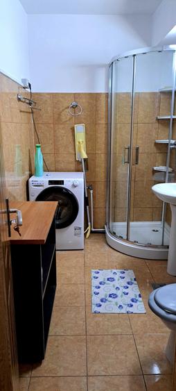 Inchiriez studio 42 mp Euromaterna - 2