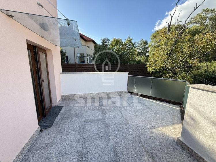 Casa cu 2 unitati locative - 11