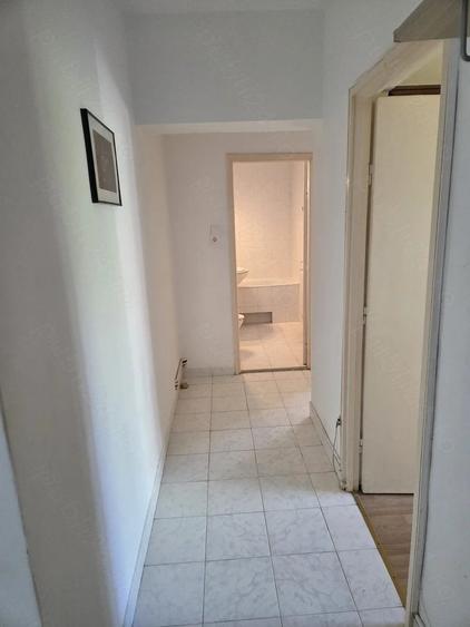Apartament cu 2 camere decomandat în Dealul Cetății