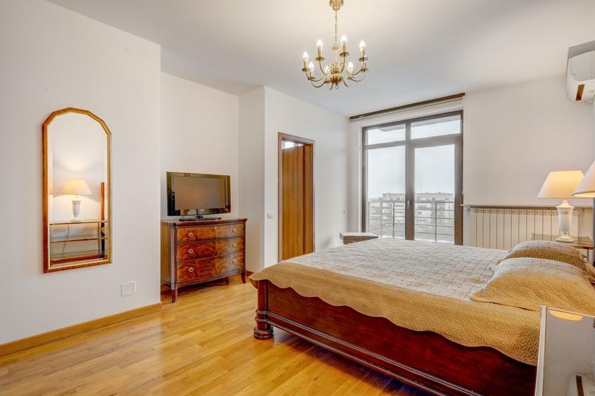 Fully detached family apartment | 242 sqm usable | 92 sqm living/ 41 sqm terrace - 5