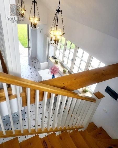 Bijuterie istorica transformata in lux modern: Proprietate unica in Sanpetru - 9