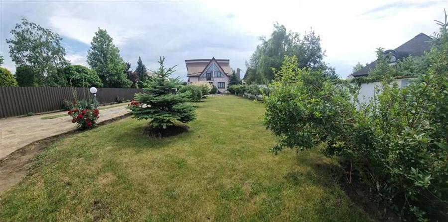 Vila de vanzare 260 mp cu anexe 40 mp si teren 1600 mp - 7