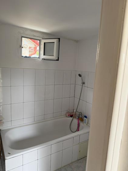 Casa 100 mp  + teren =141 mp . - 3