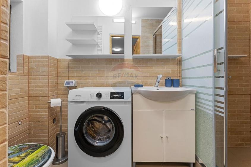 Apartament la casa cu 3 camere intr-o zona centrala - 10