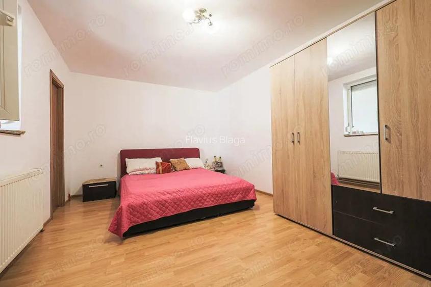 Casa renovata cu 3 camere din caramida in Gradiste Casa renovata cu 3 camere din caramida in Gradiste