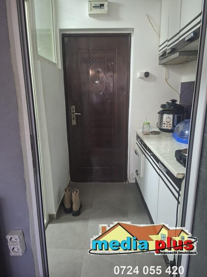 De vanzare garsonieră, parter-Aviatiei - 3